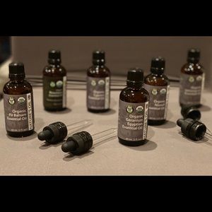 Brand new 6 Organic Oil Essentials